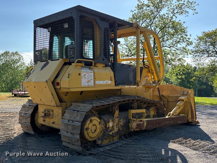image for item DT0237 2006 Komatsu D65EX-15EO dozer