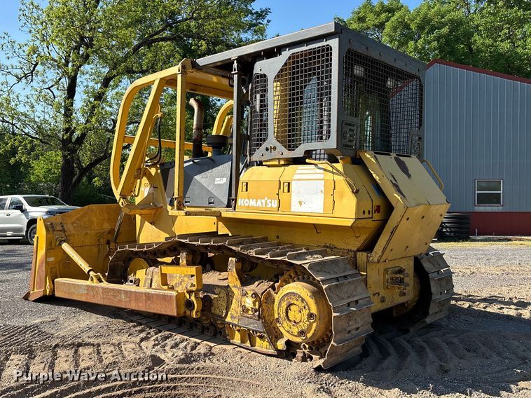 image for item DT0237 2006 Komatsu D65EX-15EO dozer