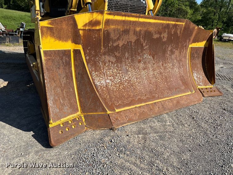 image for item DT0237 2006 Komatsu D65EX-15EO dozer