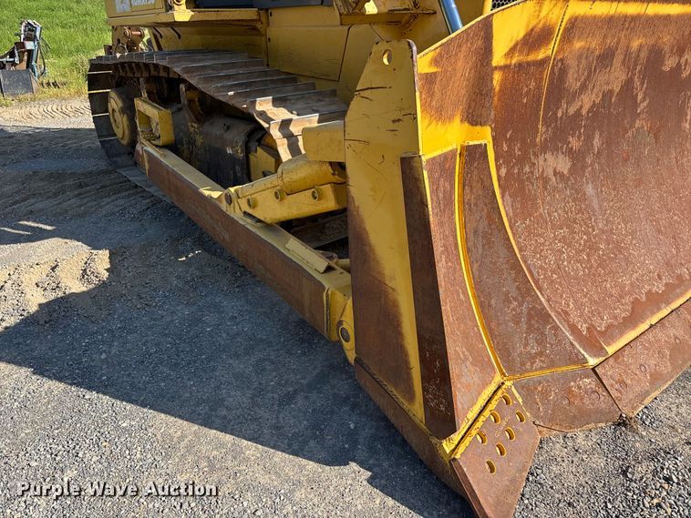 image for item DT0237 2006 Komatsu D65EX-15EO dozer