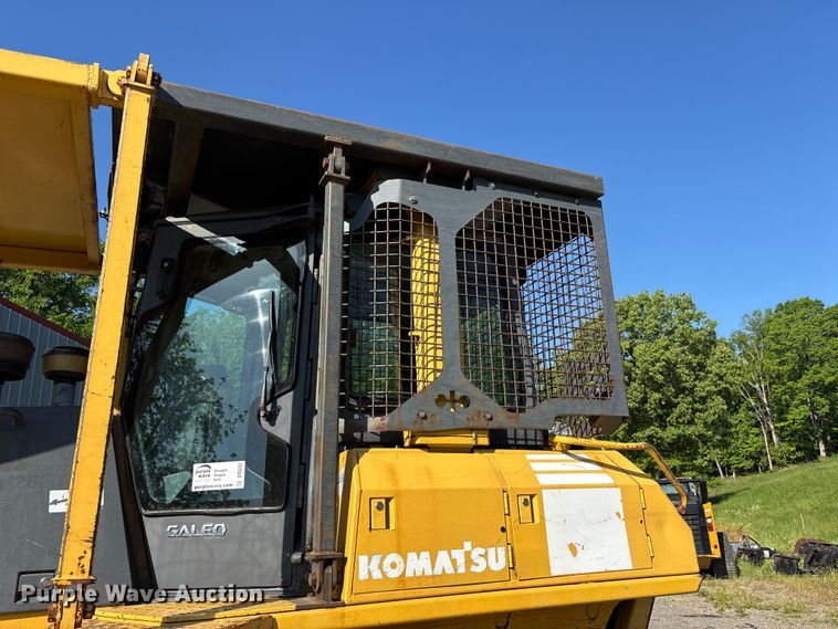 image for item DT0237 2006 Komatsu D65EX-15EO dozer