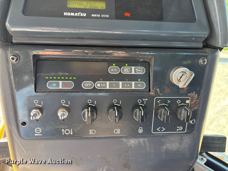 image for item DT0237 2006 Komatsu D65EX-15EO dozer