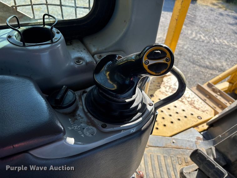 image for item DT0237 2006 Komatsu D65EX-15EO dozer