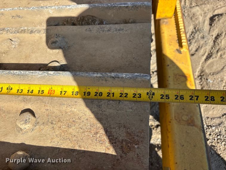 image for item DT0237 2006 Komatsu D65EX-15EO dozer