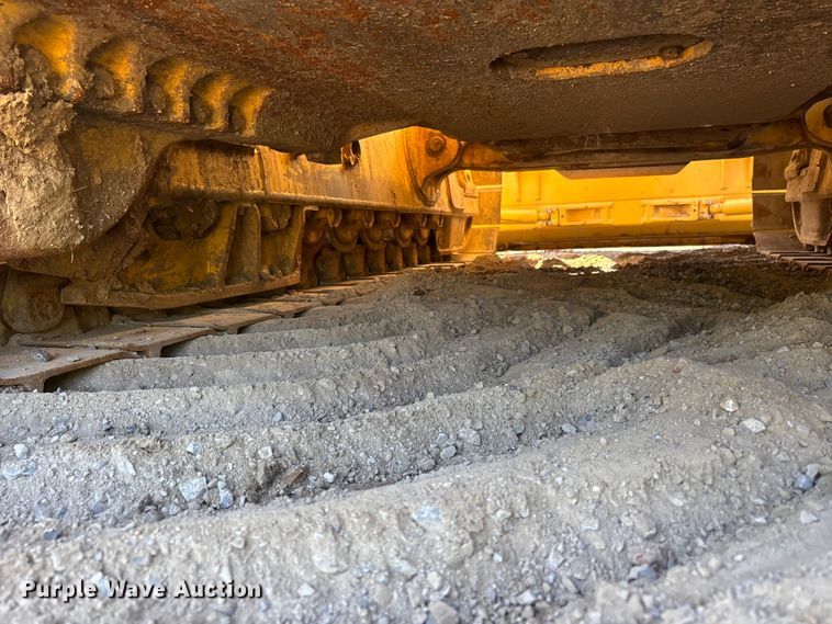 image for item DT0237 2006 Komatsu D65EX-15EO dozer