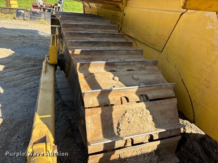 image for item DT0237 2006 Komatsu D65EX-15EO dozer