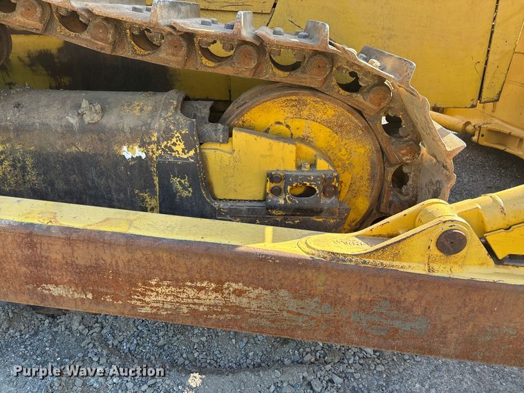 image for item DT0237 2006 Komatsu D65EX-15EO dozer