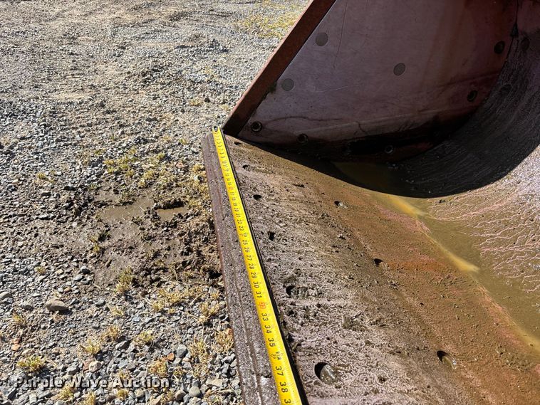 image for item DT0239 Esco bucket