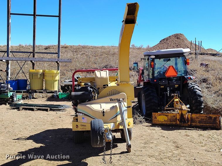 image for item DT0993 2007 Vermeer BC600XL wood chipper