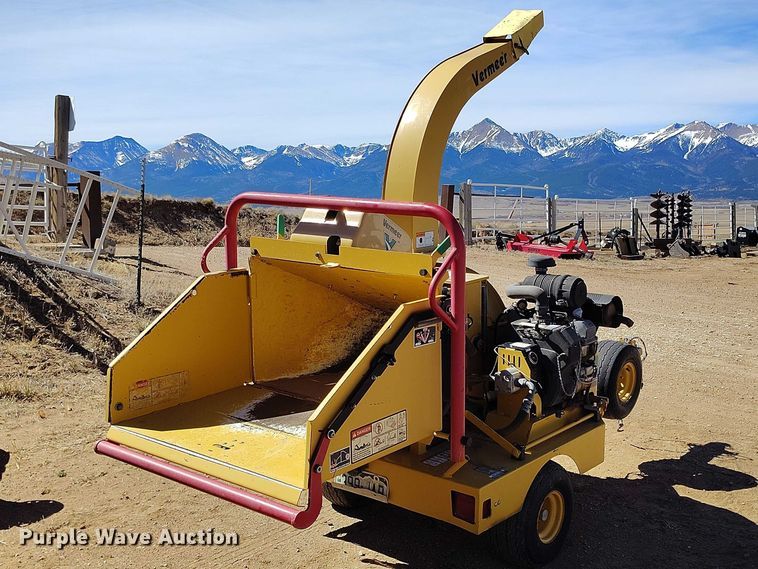 image for item DT0993 2007 Vermeer BC600XL wood chipper