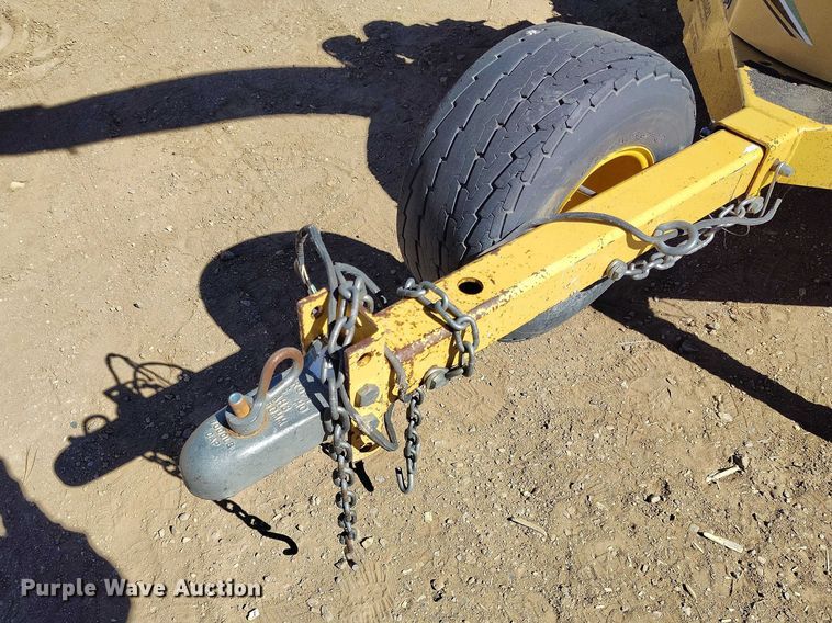 image for item DT0993 2007 Vermeer BC600XL wood chipper