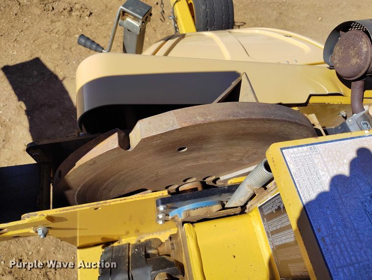 image for item DT0993 2007 Vermeer BC600XL wood chipper