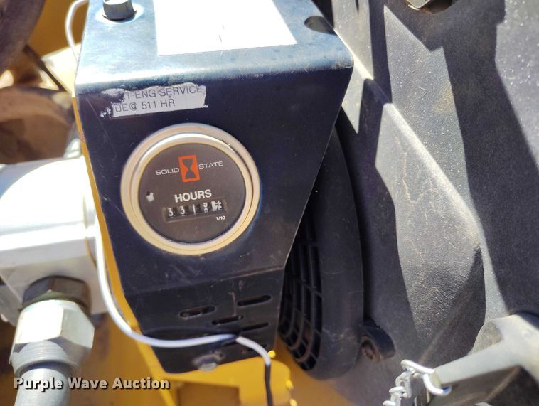 image for item DT0993 2007 Vermeer BC600XL wood chipper