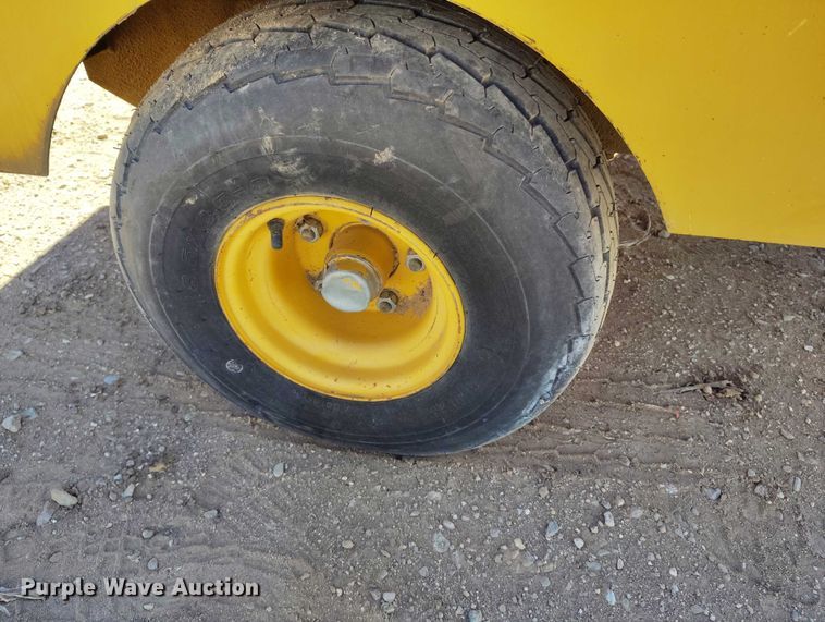 image for item DT0993 2007 Vermeer BC600XL wood chipper