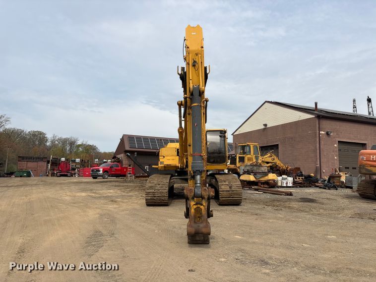 image for item DT2890 1999 John Deere 450LC excavator