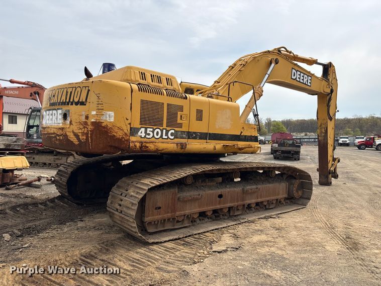 image for item DT2890 1999 John Deere 450LC excavator