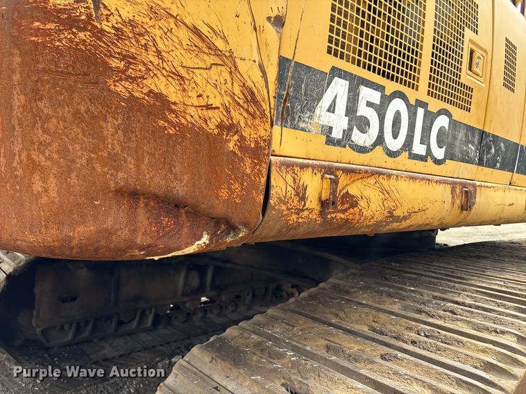 image for item DT2890 1999 John Deere 450LC excavator