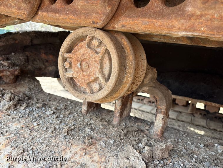 image for item DT2890 1999 John Deere 450LC excavator