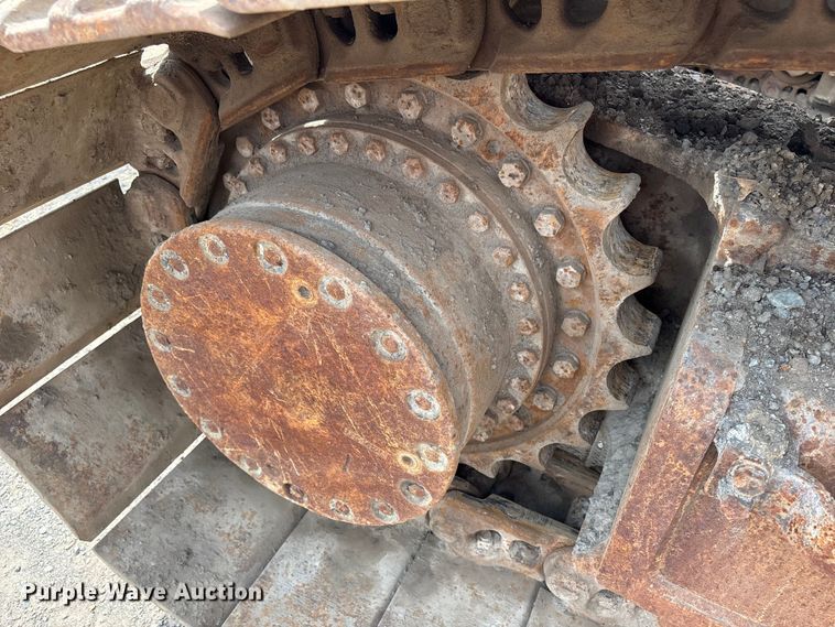 image for item DT2890 1999 John Deere 450LC excavator