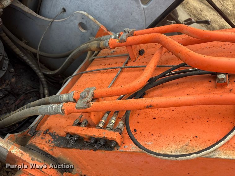 image for item DT2892 Hitachi EX200 excavator