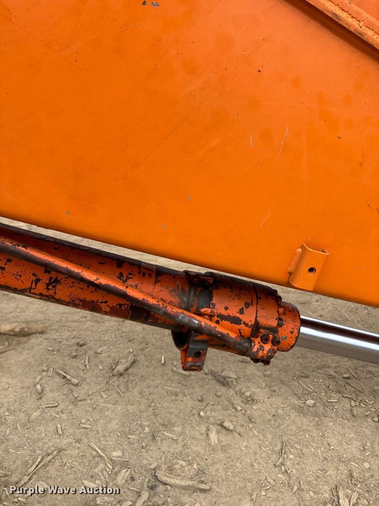 image for item DT2892 Hitachi EX200 excavator