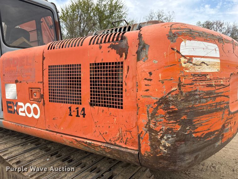 image for item DT2892 Hitachi EX200 excavator