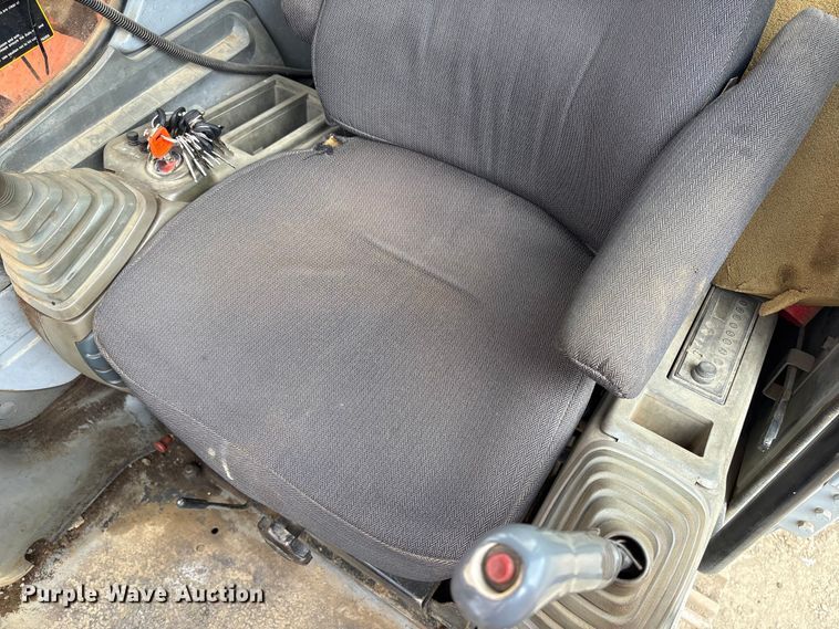 image for item DT2892 Hitachi EX200 excavator