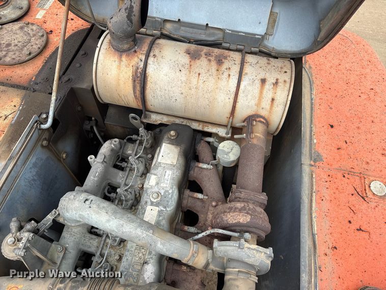 image for item DT2892 Hitachi EX200 excavator