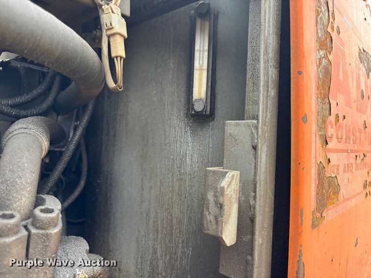 image for item DT2892 Hitachi EX200 excavator