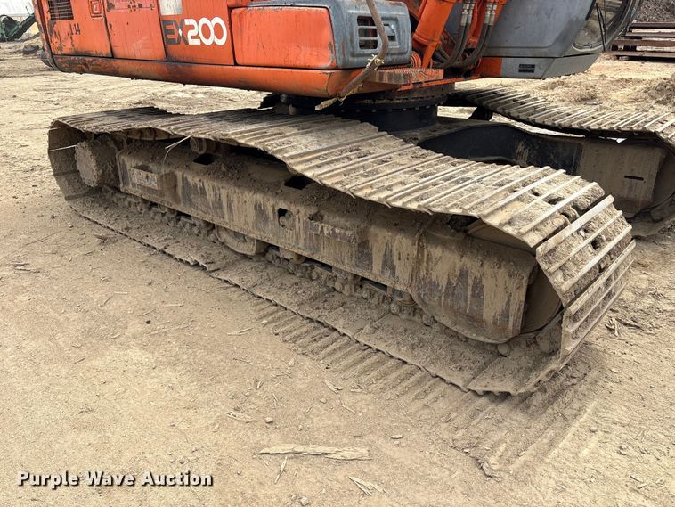 image for item DT2892 Hitachi EX200 excavator