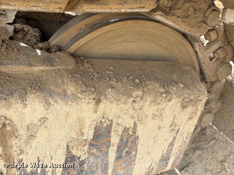 image for item DT2892 Hitachi EX200 excavator