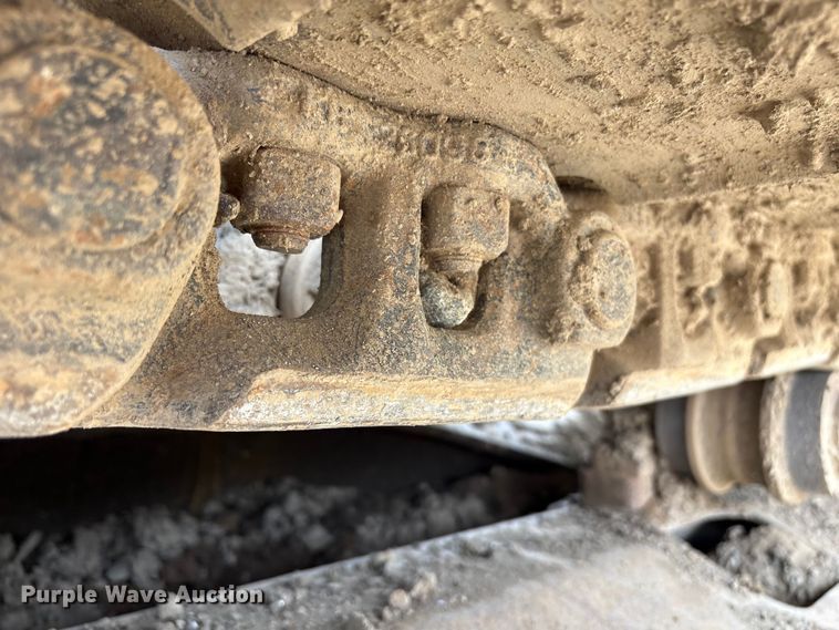 image for item DT2892 Hitachi EX200 excavator