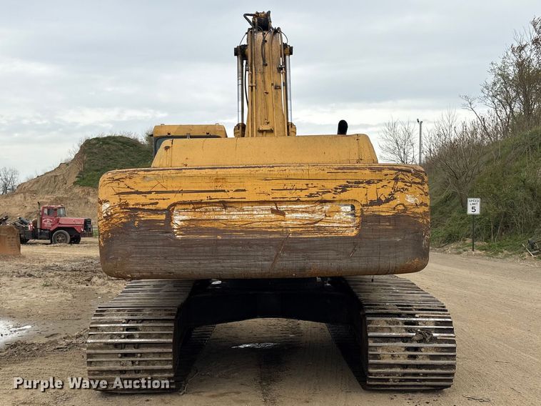 image for item DT2893 1995 John Deere 892ELC excavator