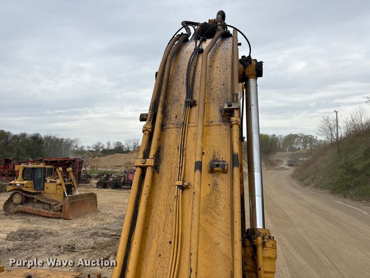 image for item DT2893 1995 John Deere 892ELC excavator