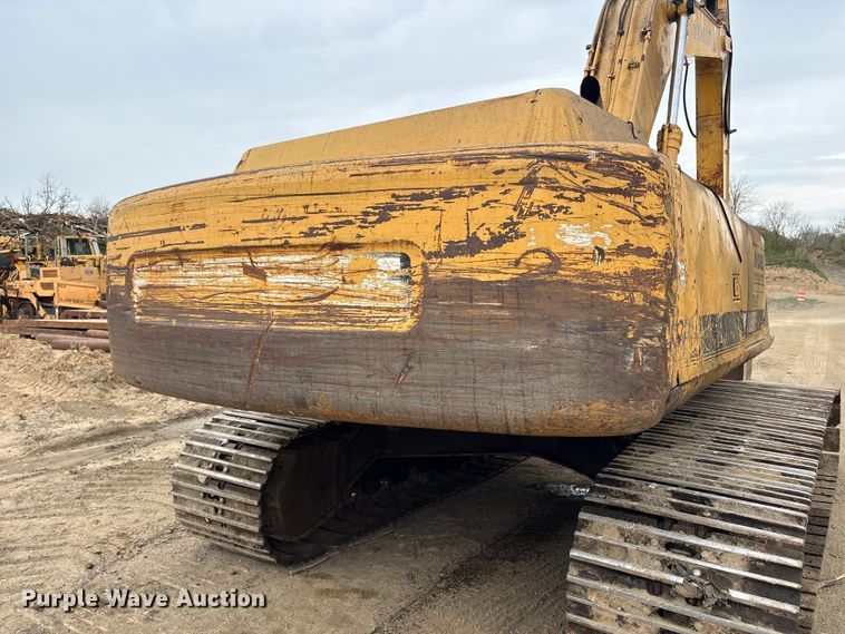 image for item DT2893 1995 John Deere 892ELC excavator