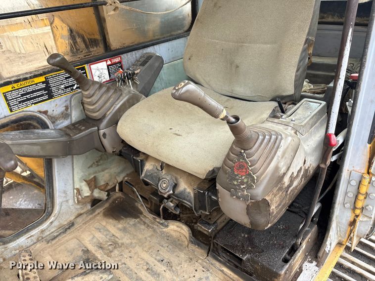 image for item DT2893 1995 John Deere 892ELC excavator