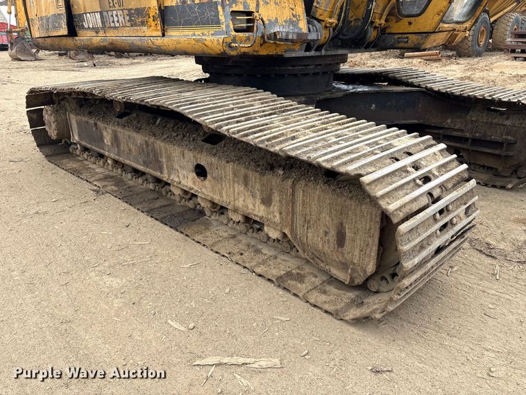 image for item DT2893 1995 John Deere 892ELC excavator