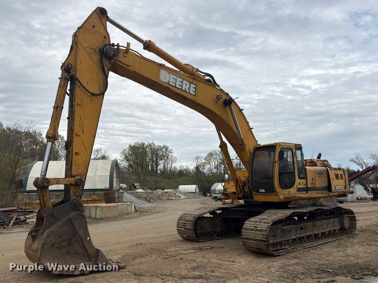 image for item DT2894 1999 John Deere 450LC excavator