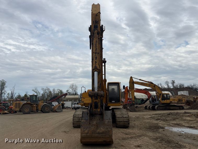 image for item DT2894 1999 John Deere 450LC excavator