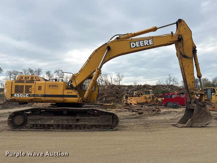 image for item DT2894 1999 John Deere 450LC excavator