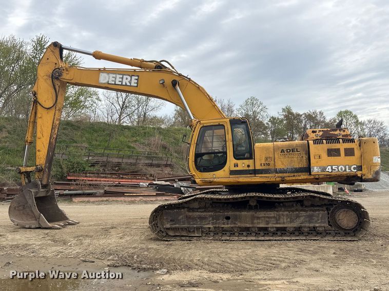 image for item DT2894 1999 John Deere 450LC excavator