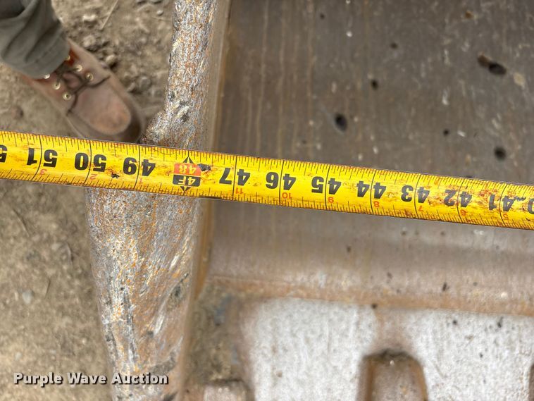 image for item DT2894 1999 John Deere 450LC excavator