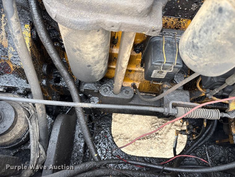 image for item DT2894 1999 John Deere 450LC excavator