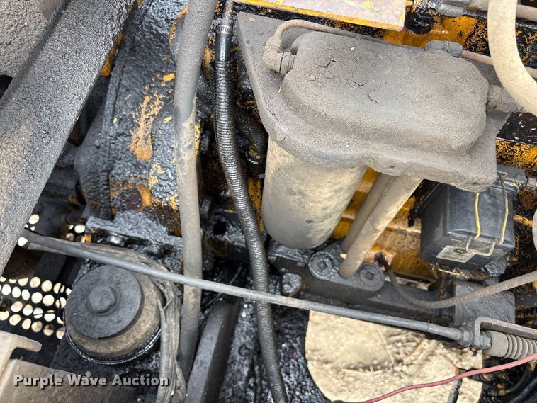 image for item DT2894 1999 John Deere 450LC excavator