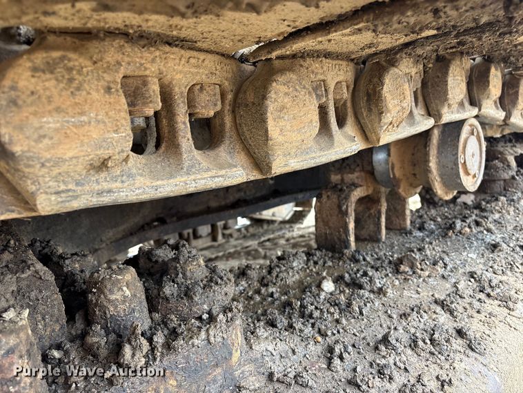 image for item DT2894 1999 John Deere 450LC excavator