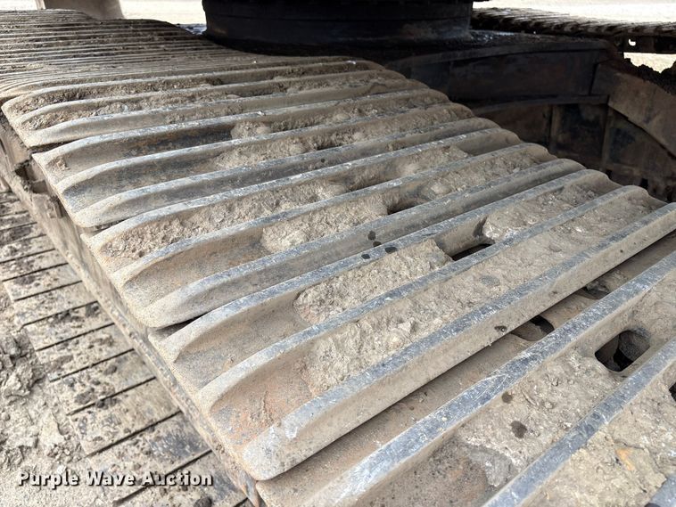 image for item DT2894 1999 John Deere 450LC excavator