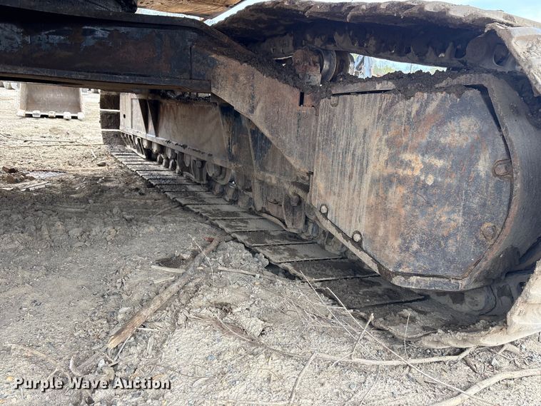 image for item DT2894 1999 John Deere 450LC excavator