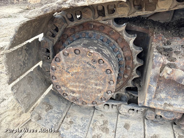 image for item DT2894 1999 John Deere 450LC excavator