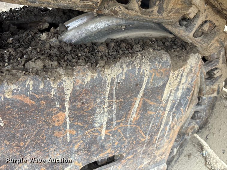 image for item DT2894 1999 John Deere 450LC excavator