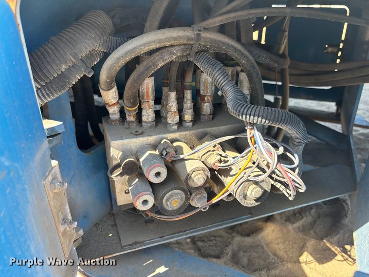 image for item DU0467 2014 Genie GS-3246 scissor lift